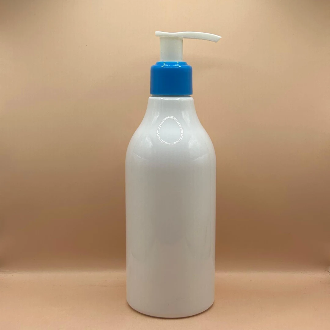 300ML PET Nutri Bottle White with 24/410 L1 Dispenser Pump White With Blue